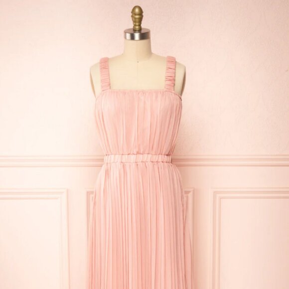 Inari Pink Pleated Midi Dress - Picture 4 of 6